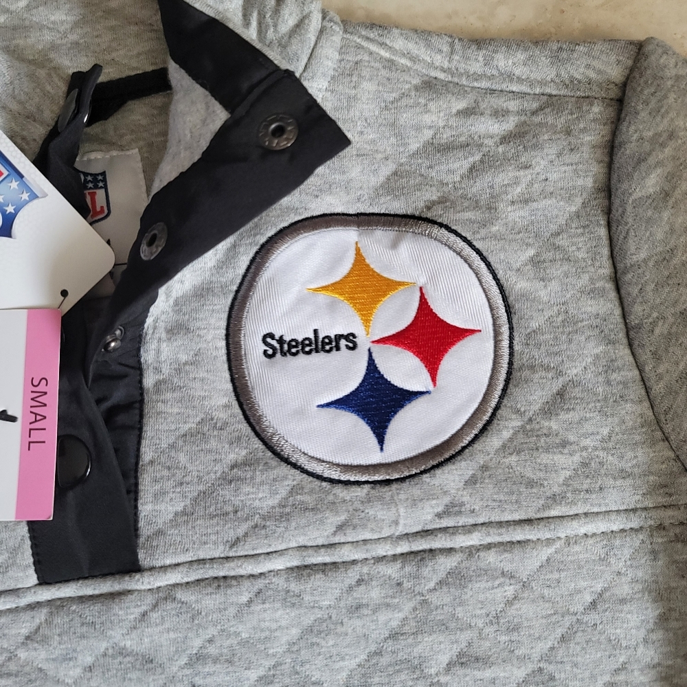 Steelers Quilted Pullover - Picture 3 of 5